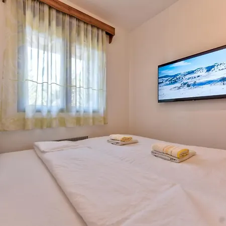 Apartament Mount Ostojic *